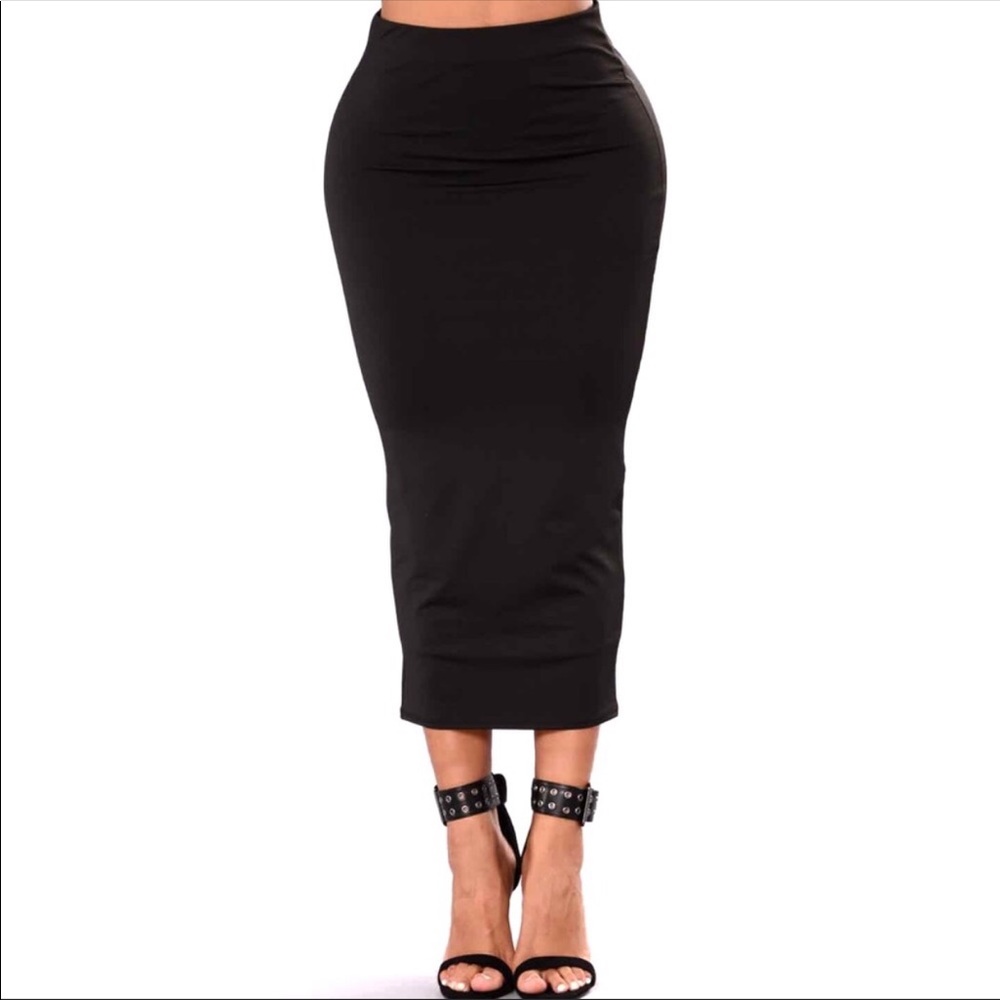 Fashion Nova Black Midi Skirt